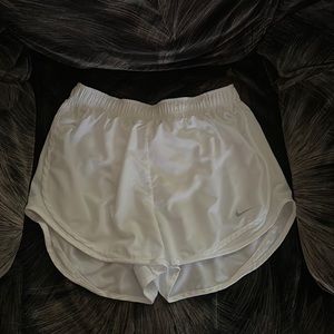 BRAND NEW WHITE NIKE SHORTS!!!!!